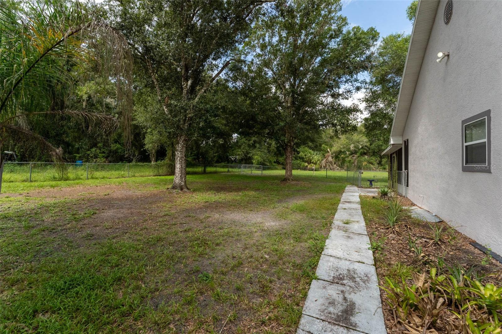 15370 APACHE DR — photo 33