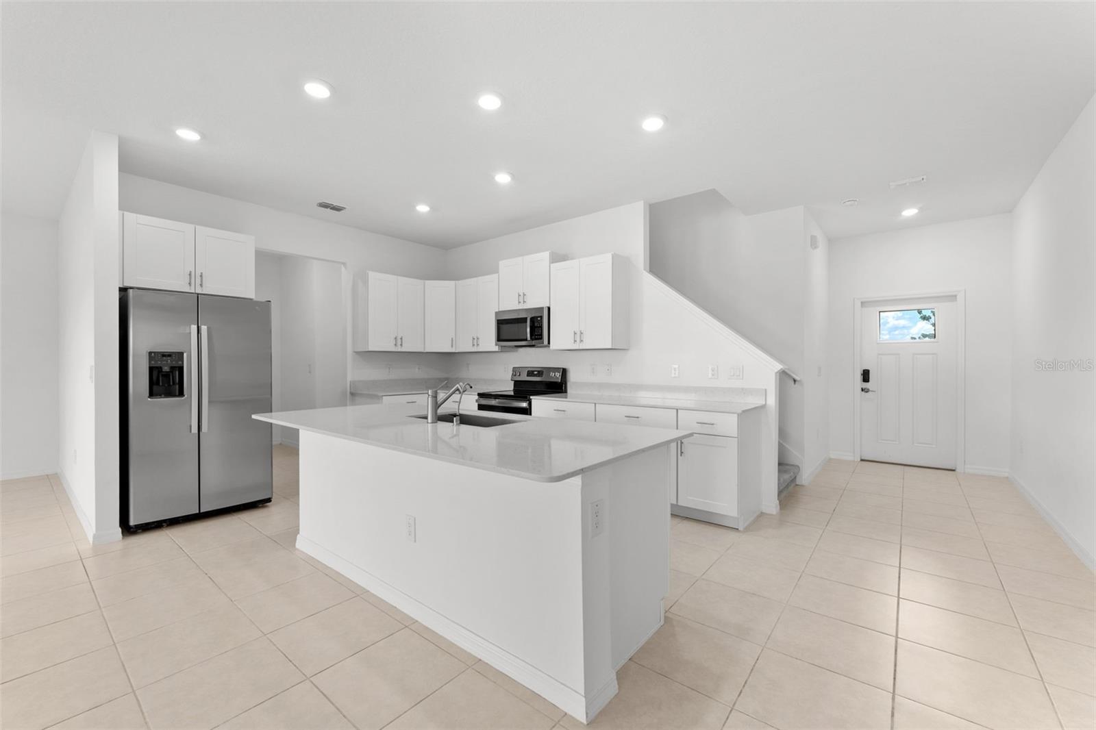 32063 POP ASH PL — photo 4
