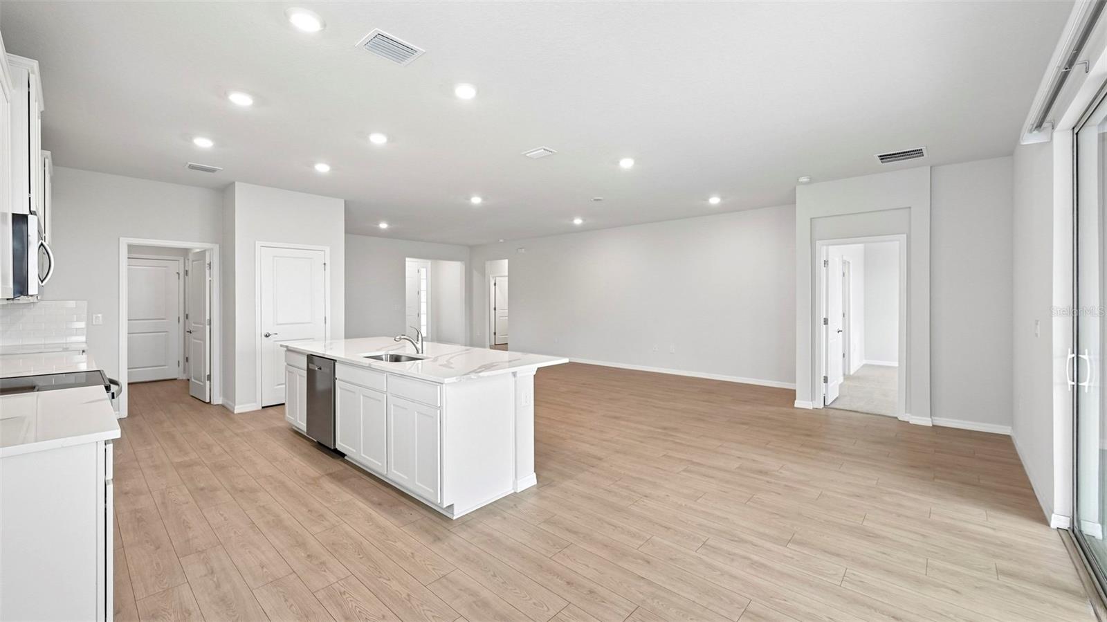 4351 FENCE ROW CT — photo 12