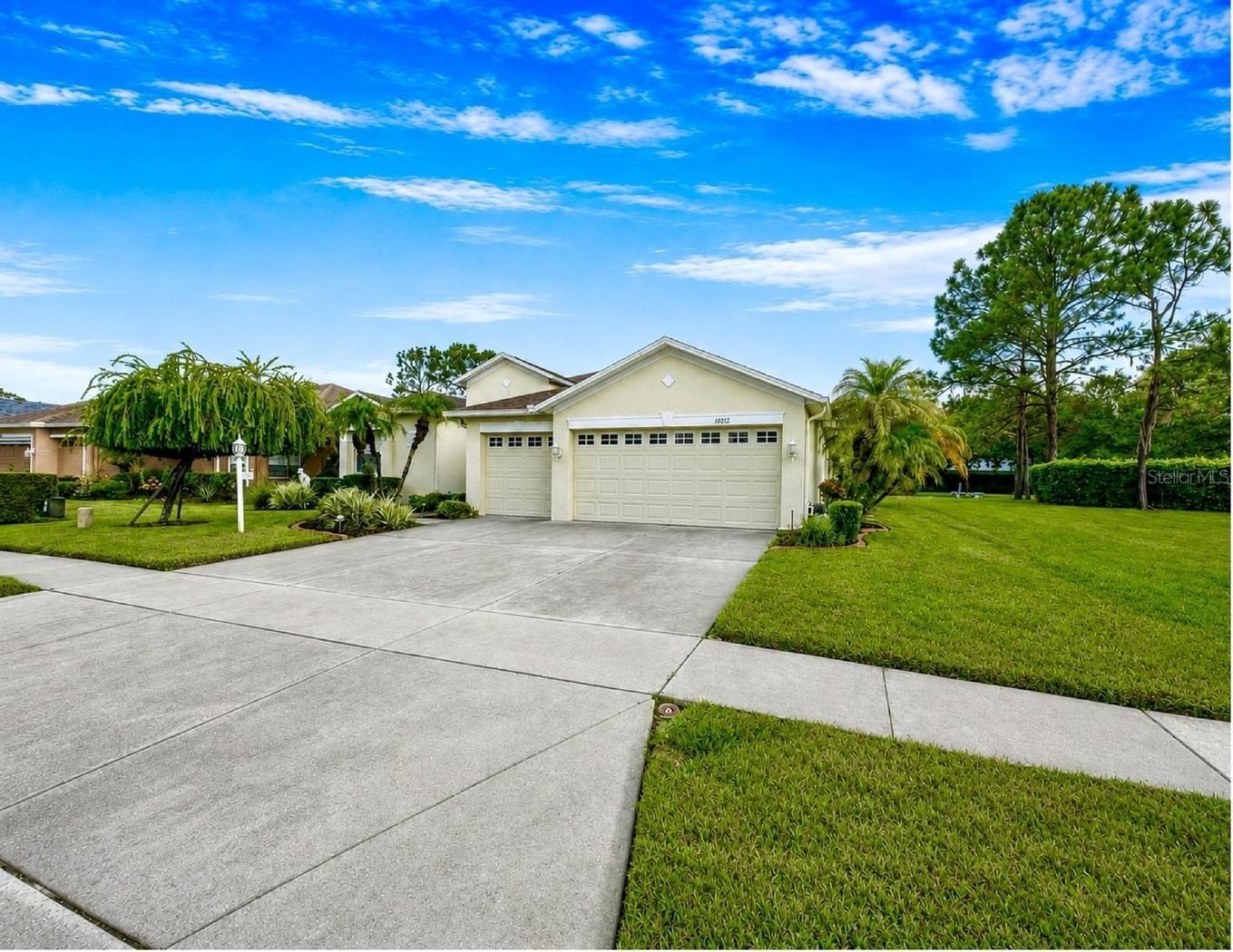 10924 RAIN HOLLOW CT — photo 2