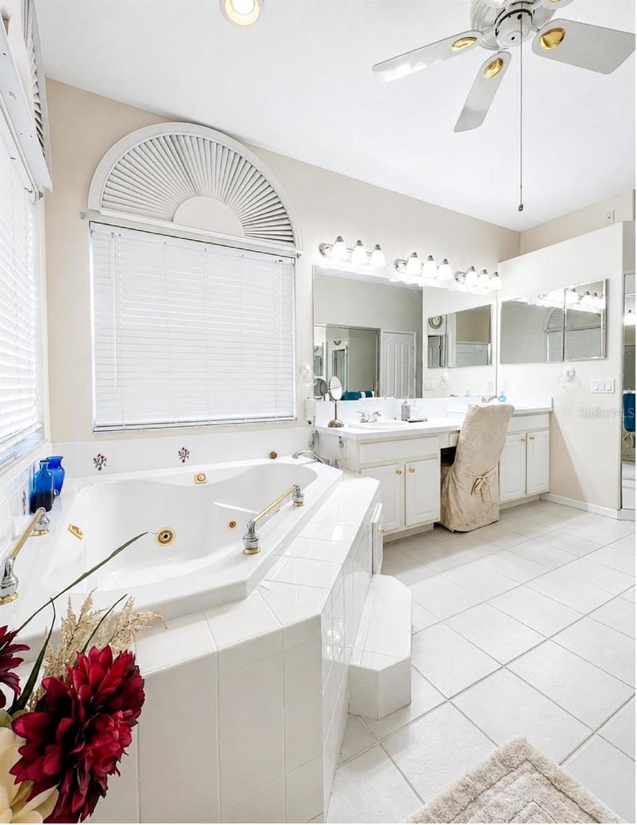 10924 RAIN HOLLOW CT — photo 29
