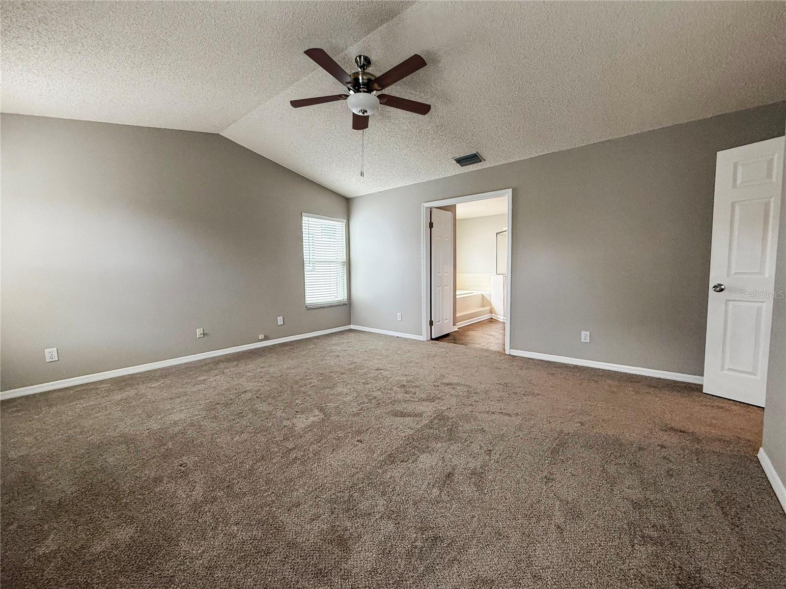 2609 CRESTFIELD DR — photo 14