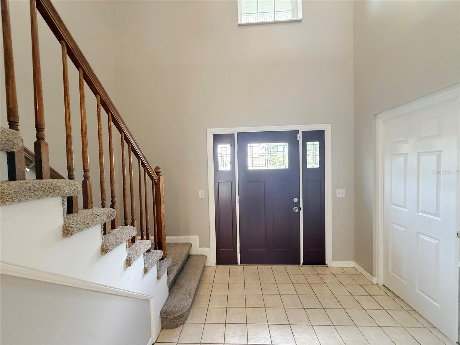 2609 CRESTFIELD DR — photo 2