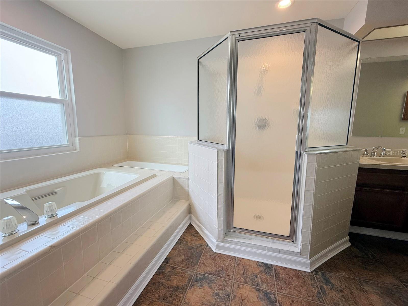 2609 CRESTFIELD DR — photo 15