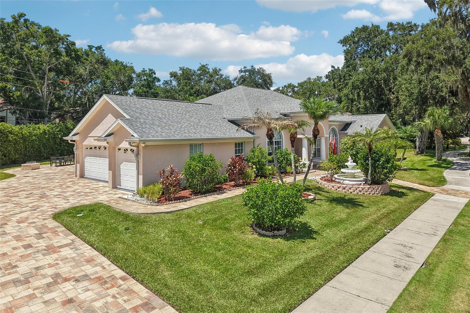 1701 COUNTRY TRAILS DR — photo 34