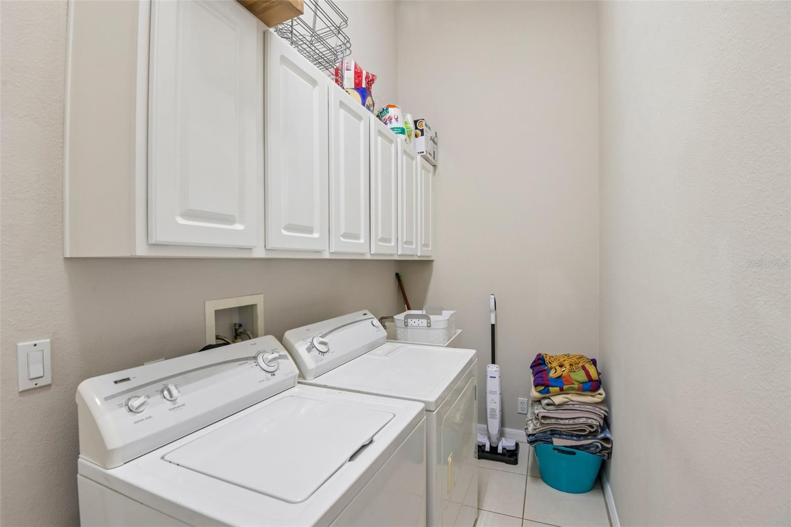 1701 COUNTRY TRAILS DR — photo 19