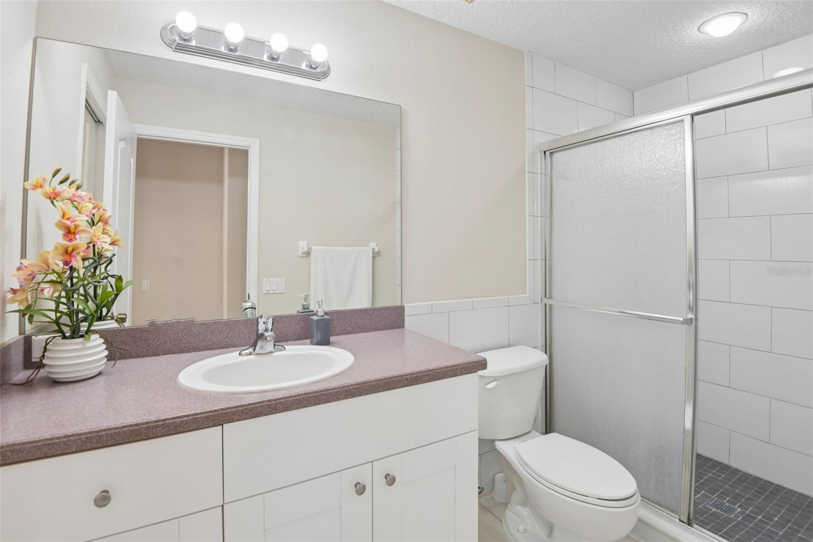 1701 COUNTRY TRAILS DR — photo 23