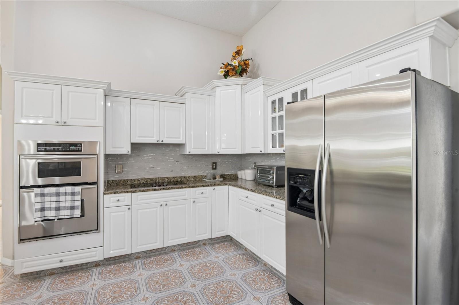 1701 COUNTRY TRAILS DR — photo 8
