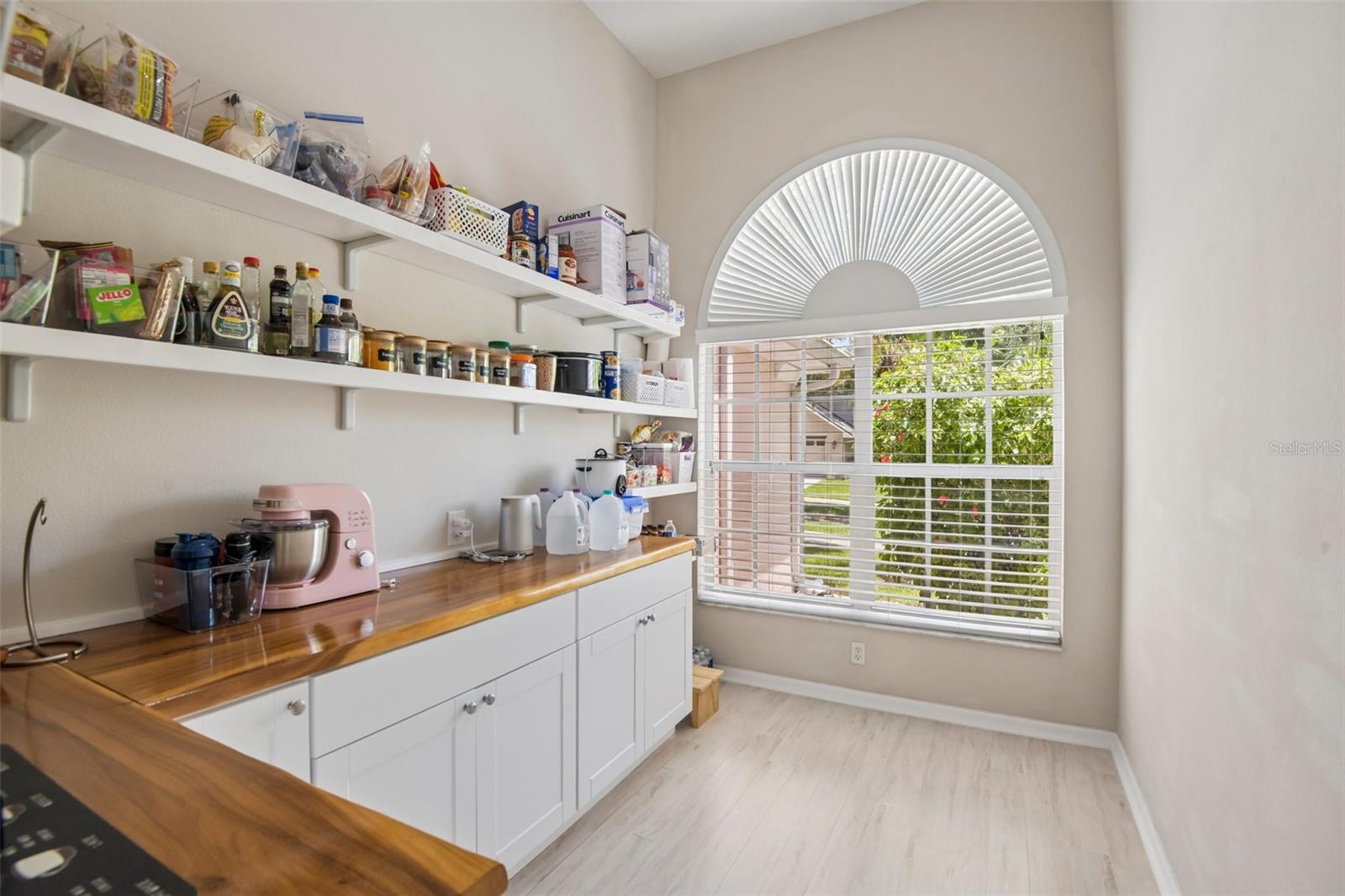 1701 COUNTRY TRAILS DR — photo 12