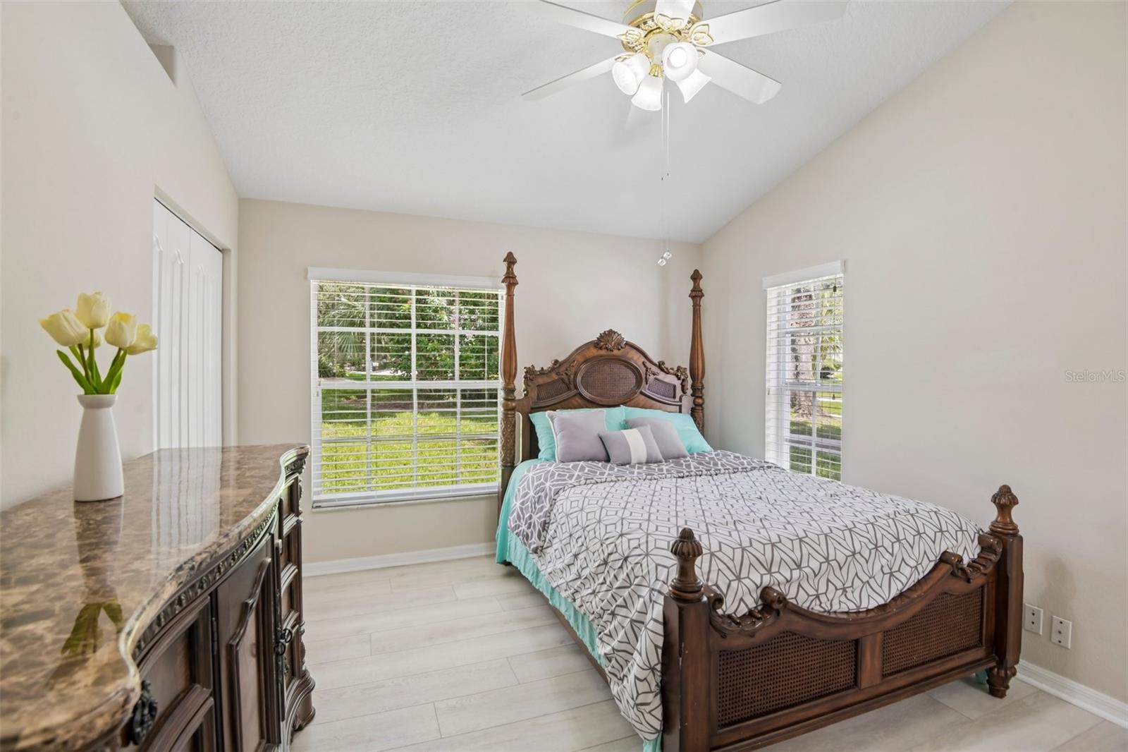 1701 COUNTRY TRAILS DR — photo 17