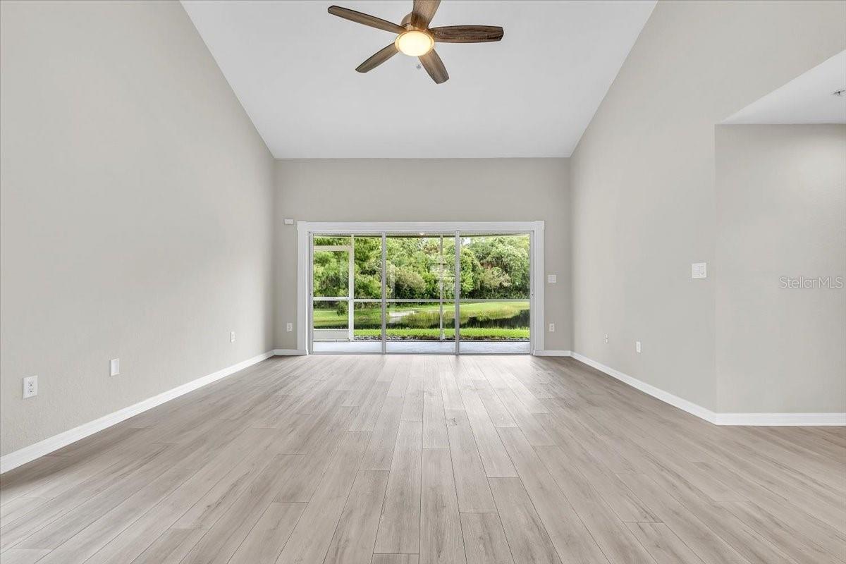 7146 STRAND CIR — photo 10