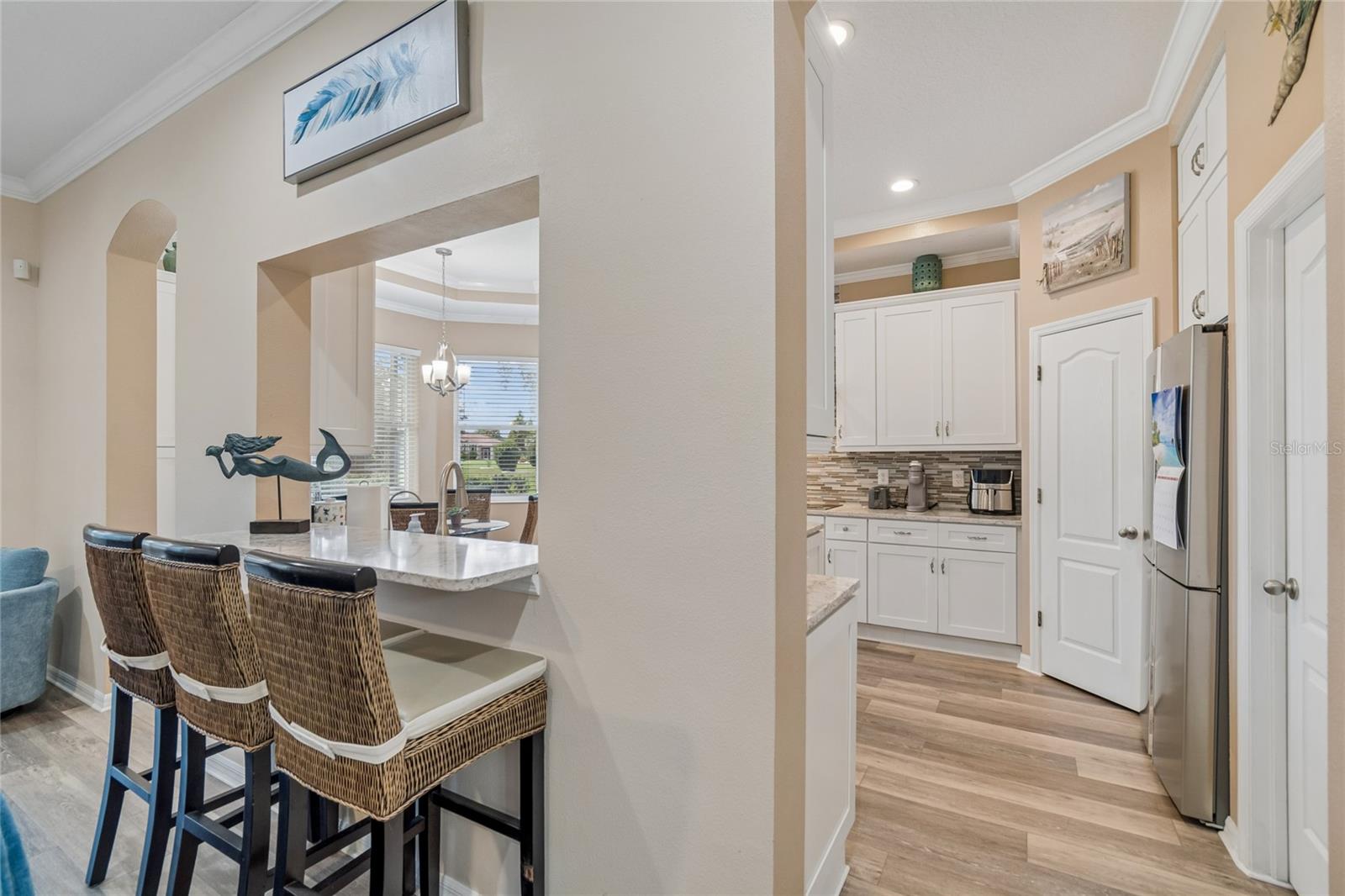 1119 VILLEROY DR — photo 17