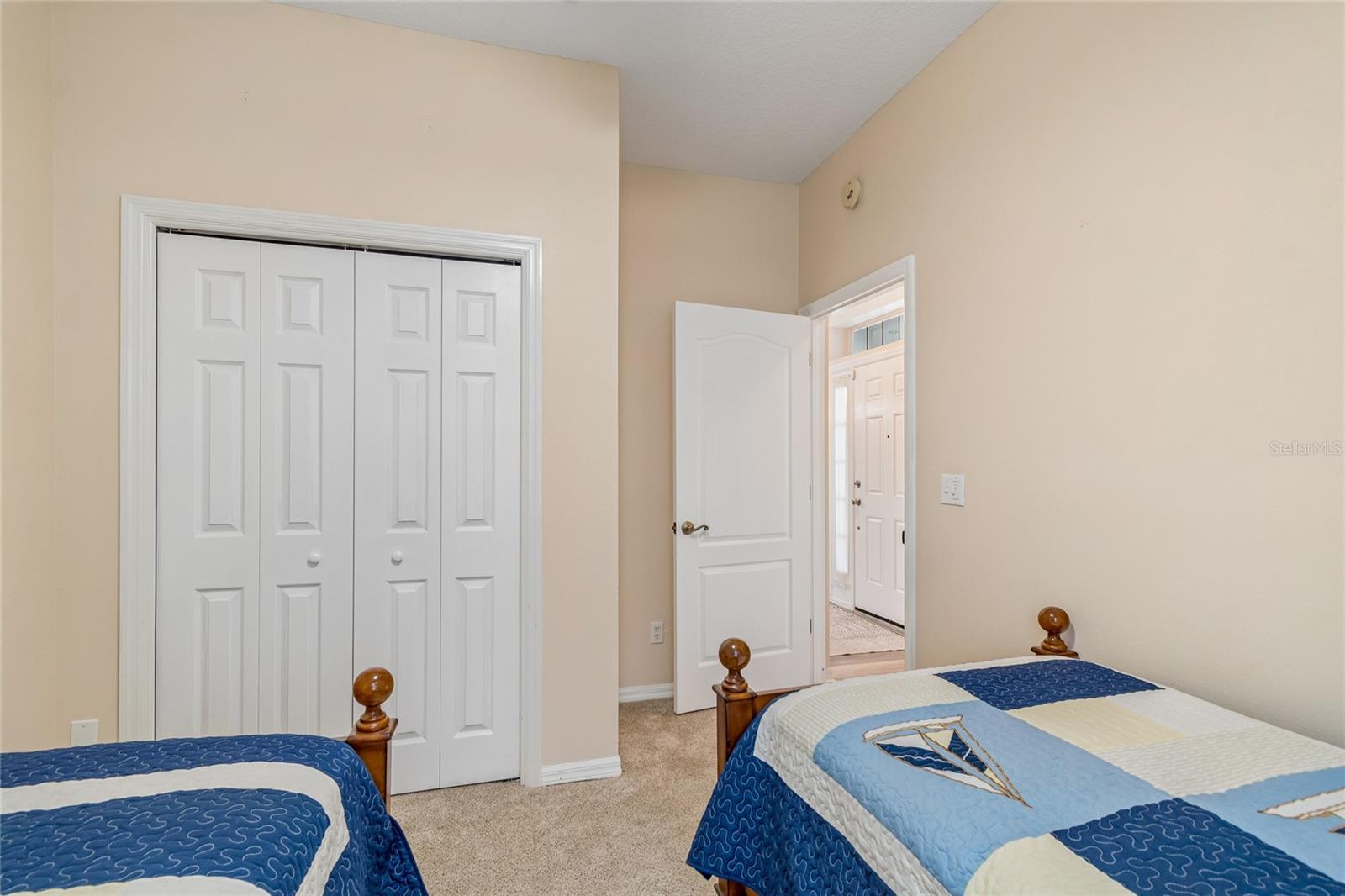 1119 VILLEROY DR — photo 43