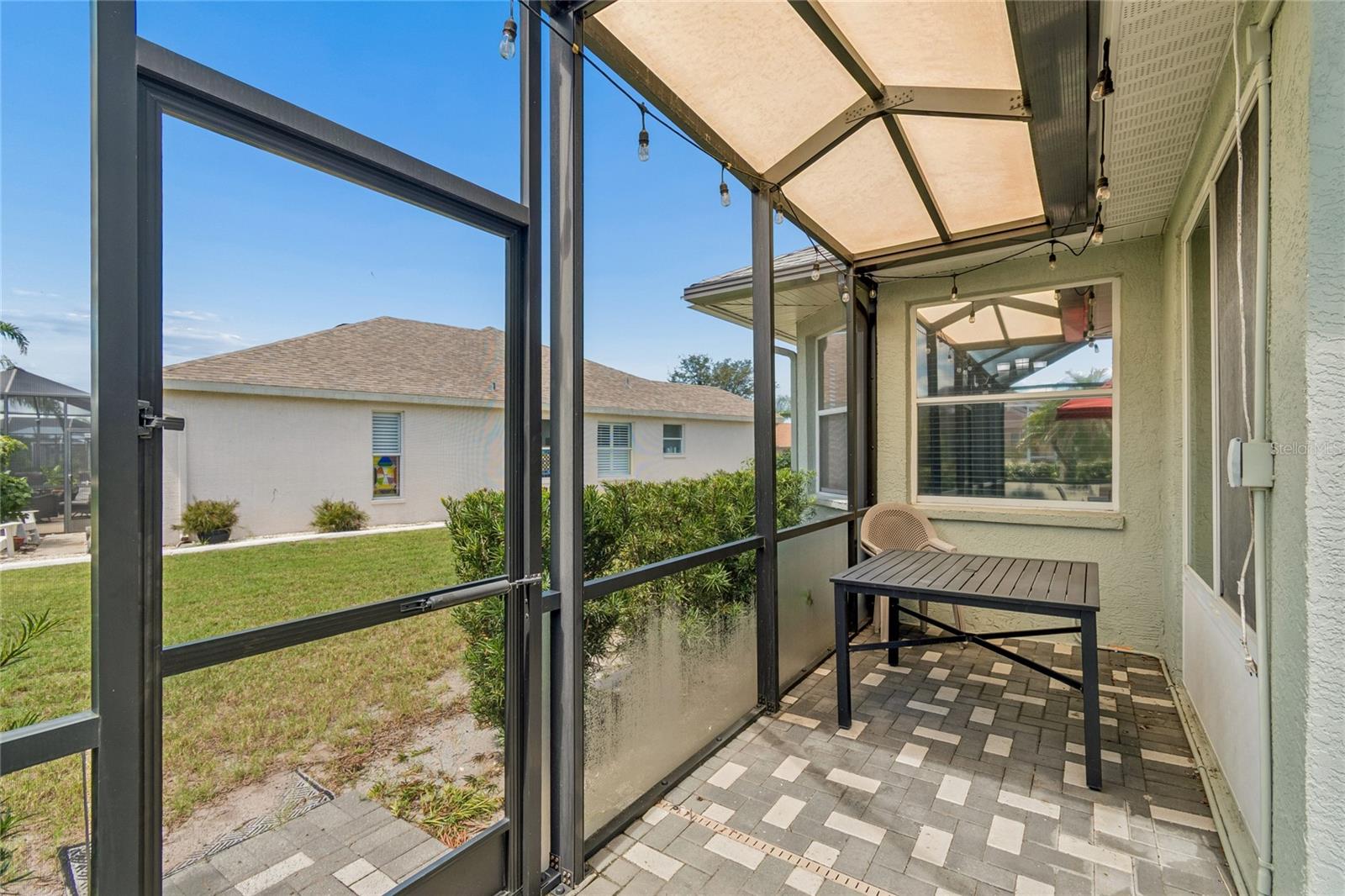 1119 VILLEROY DR — photo 55