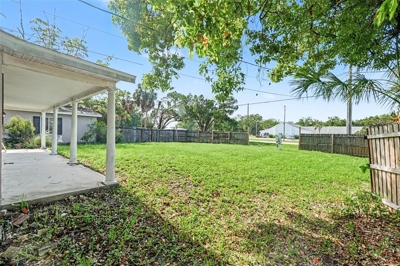 805 W COLLEGE AVE — photo 8