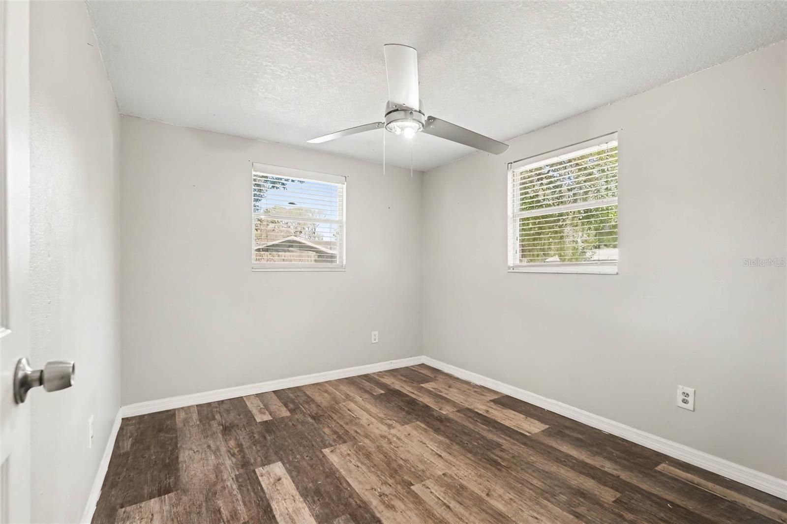 805 W COLLEGE AVE — photo 27