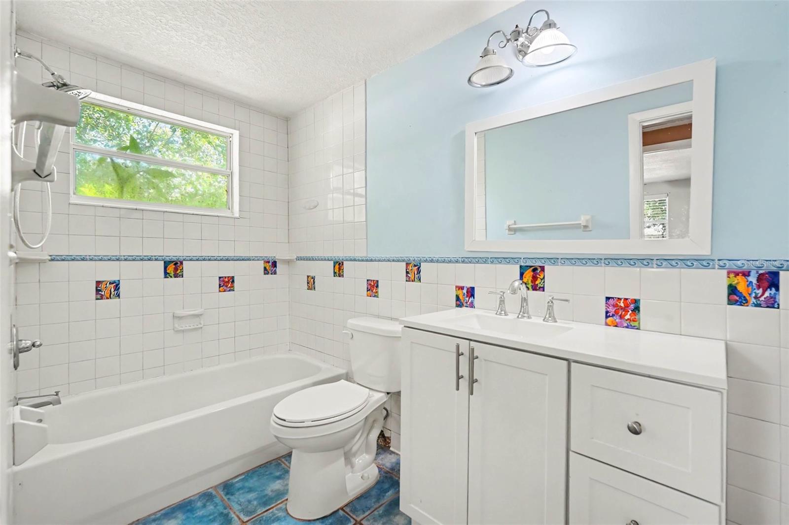 805 W COLLEGE AVE — photo 24
