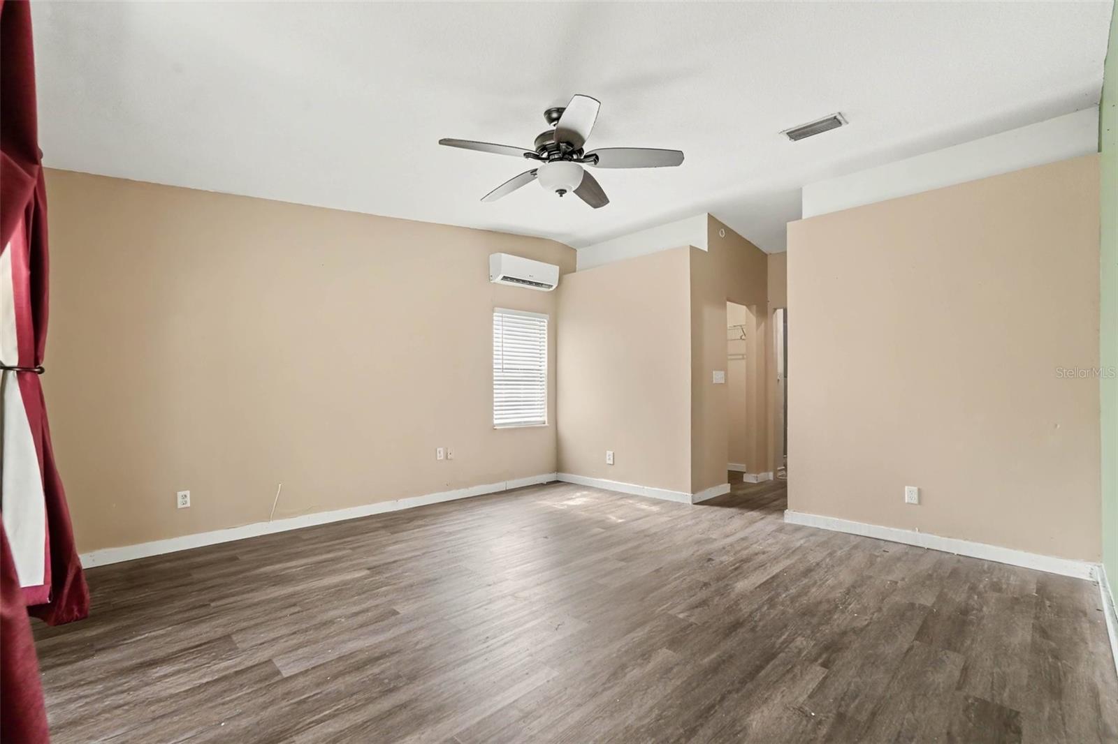 805 W COLLEGE AVE — photo 20
