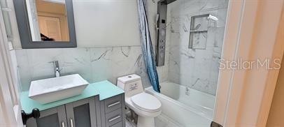 911 WASHINGTON AVE SW #118 — photo 3