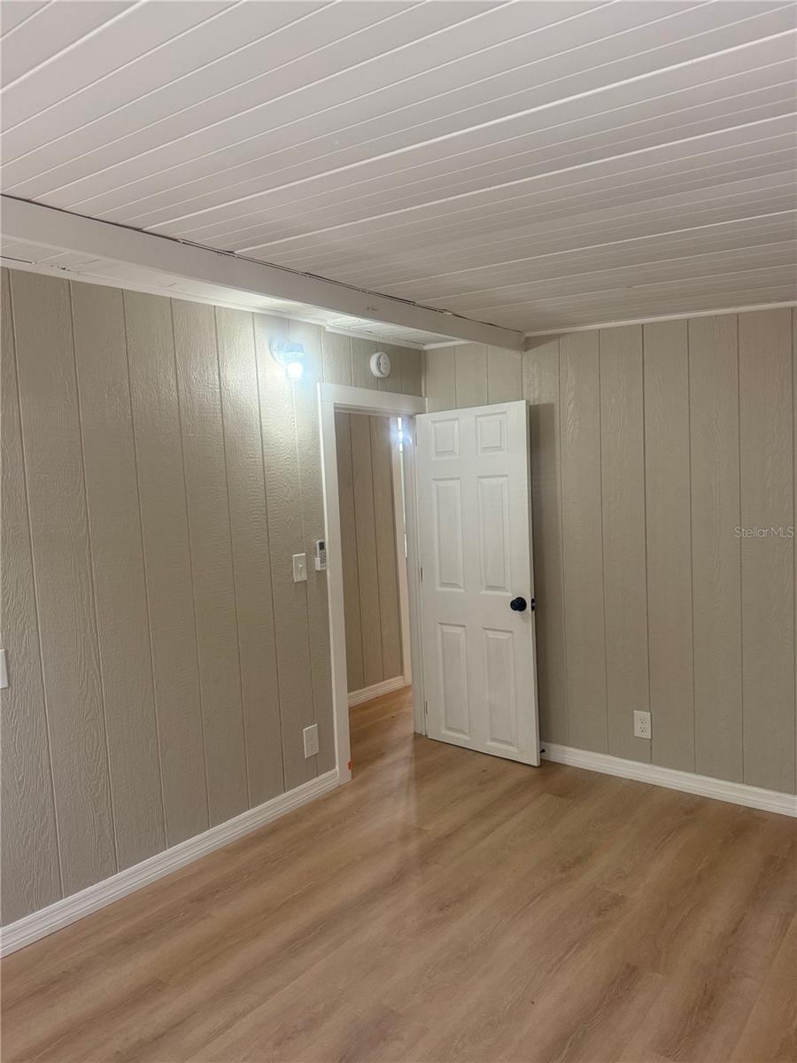 512 51ST AVENUE DR W — photo 27
