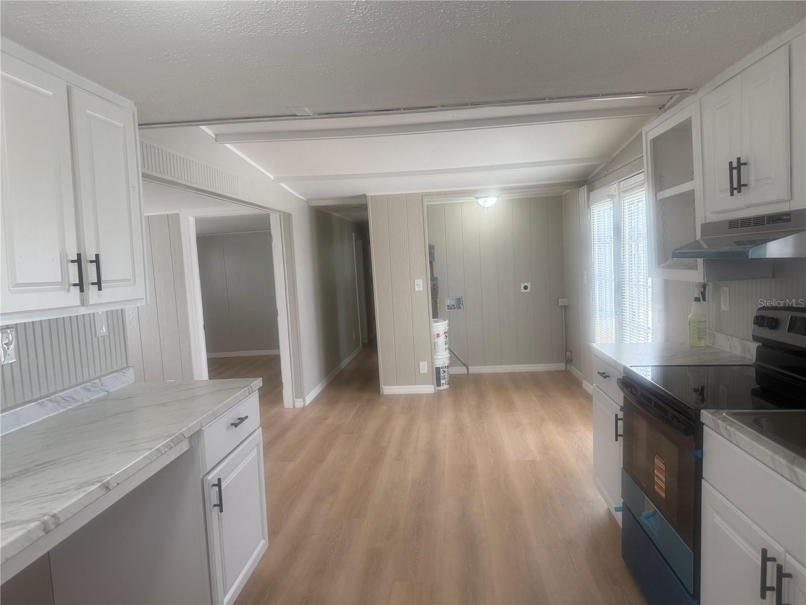 512 51ST AVENUE DR W — photo 9