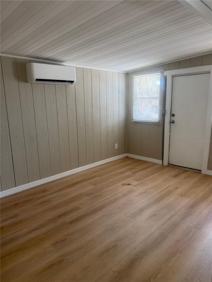 512 51ST AVENUE DR W — photo 26