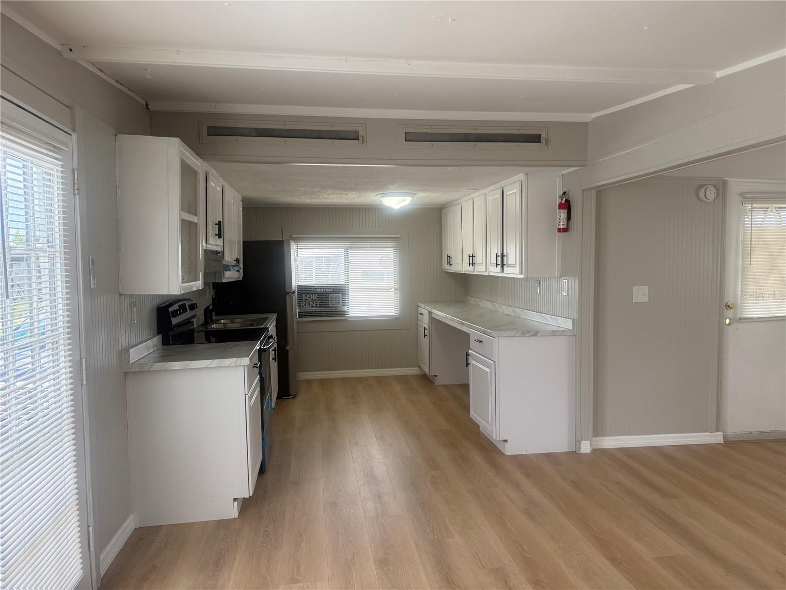 512 51ST AVENUE DR W — photo 12