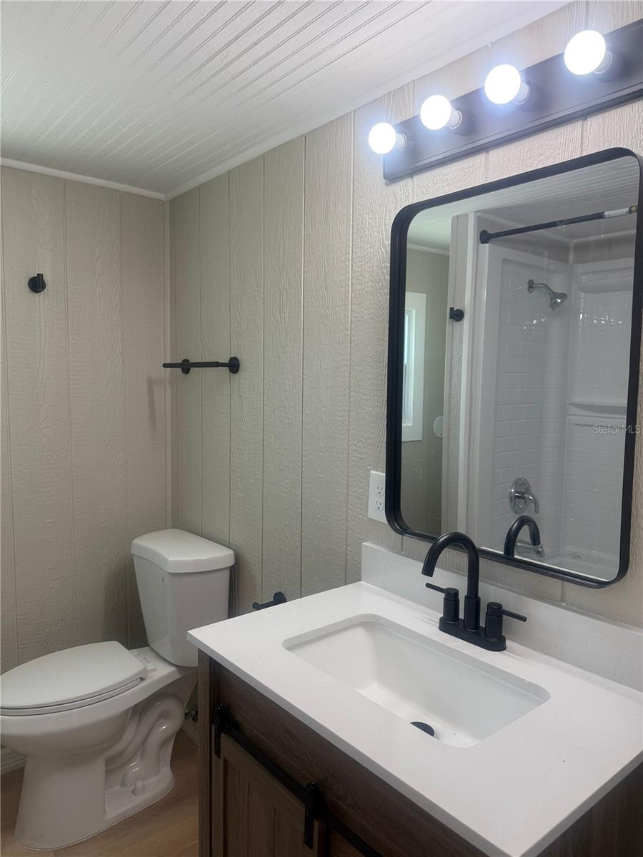 512 51ST AVENUE DR W — photo 24