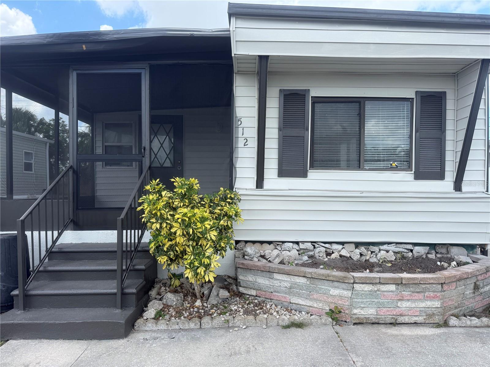 512 51ST AVENUE DR W — photo 2