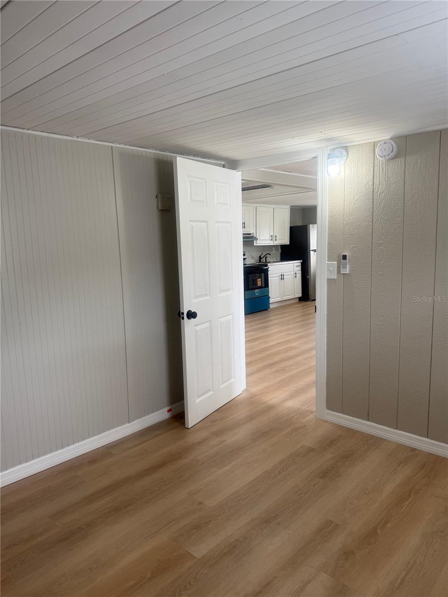 512 51ST AVENUE DR W — photo 22