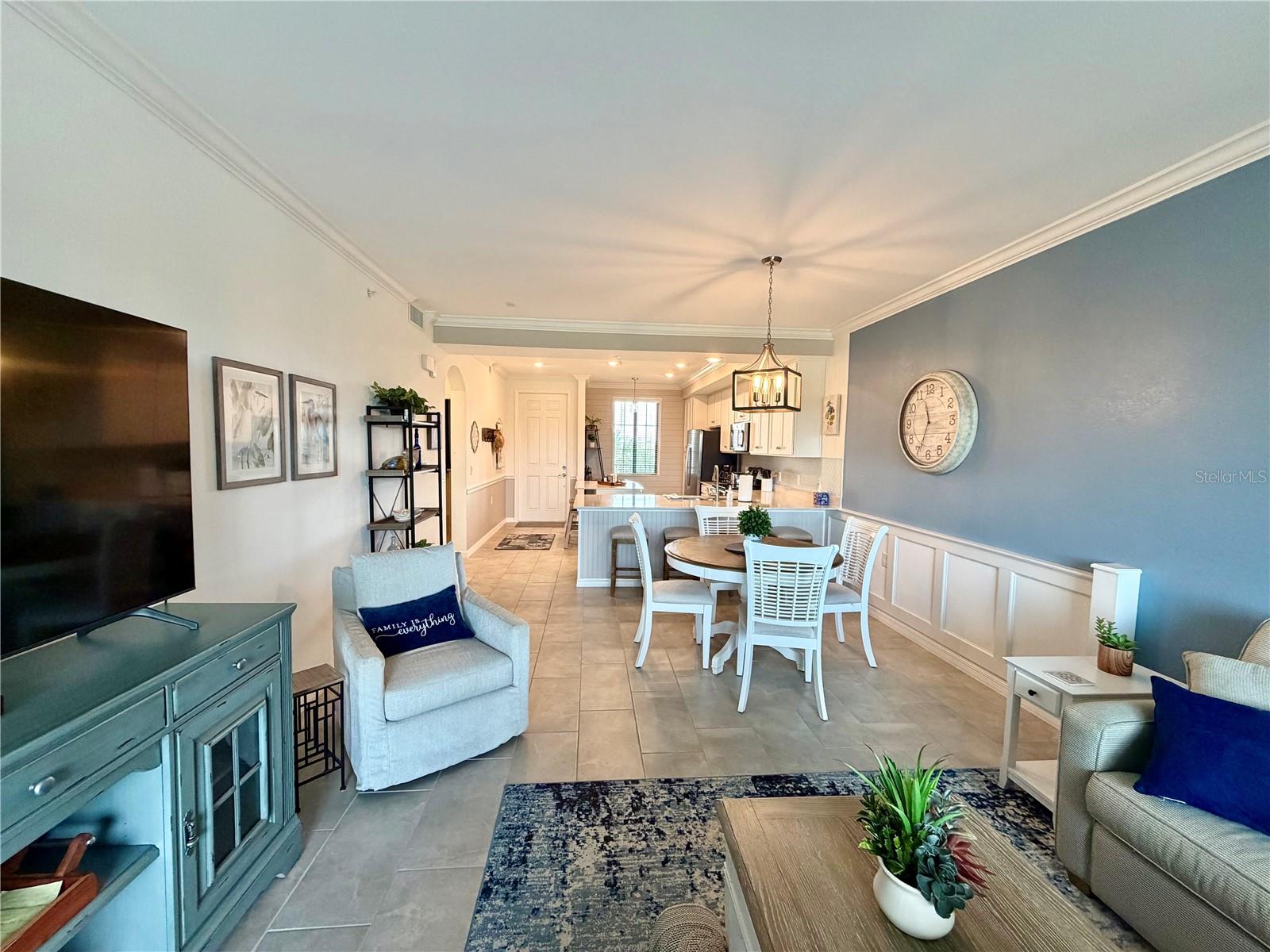 17902 GAWTHROP DR #304 — photo 9