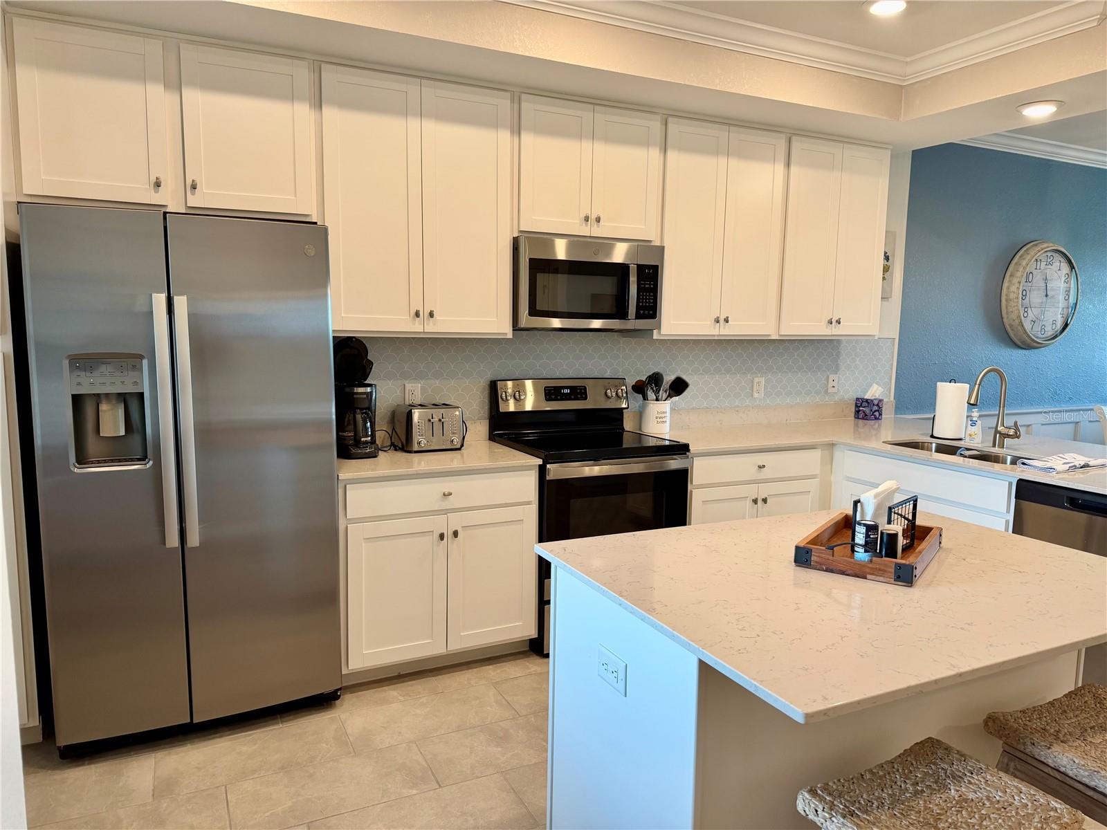 17902 GAWTHROP DR #304 — photo 4