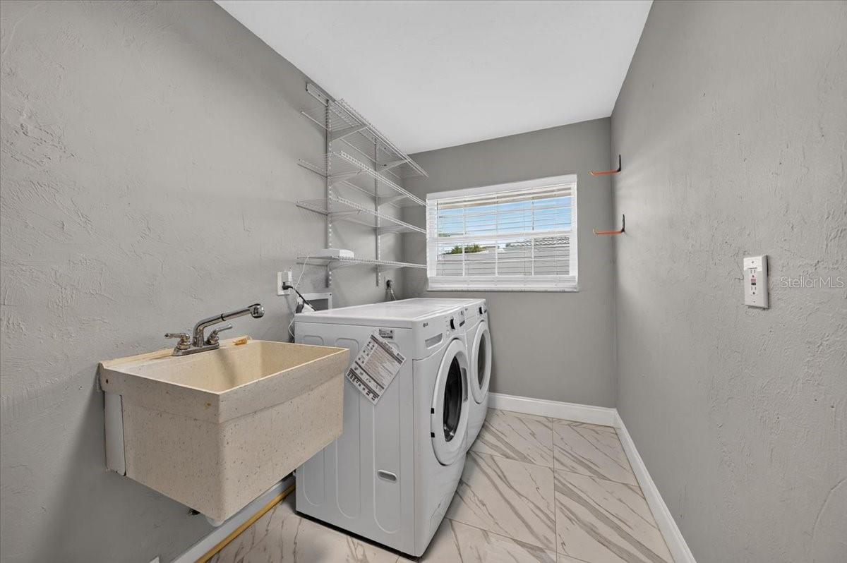 100 MATISSE CIR W — photo 25