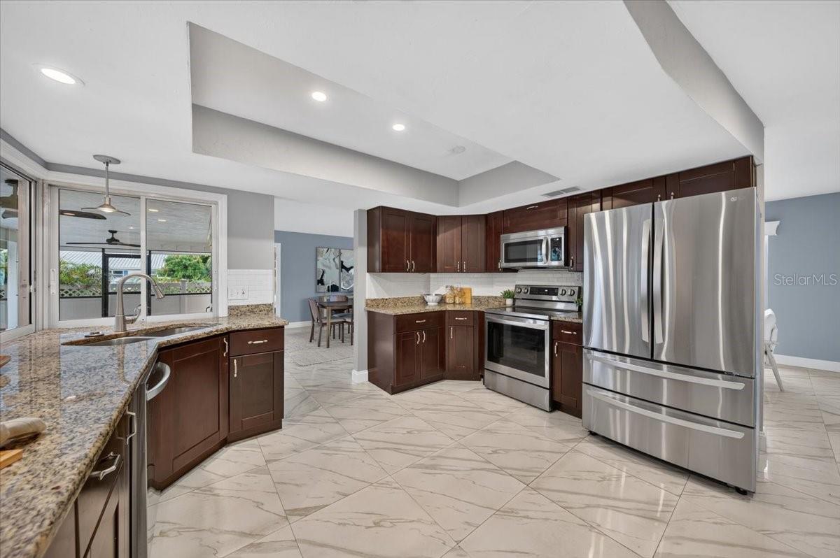 100 MATISSE CIR W — photo 4