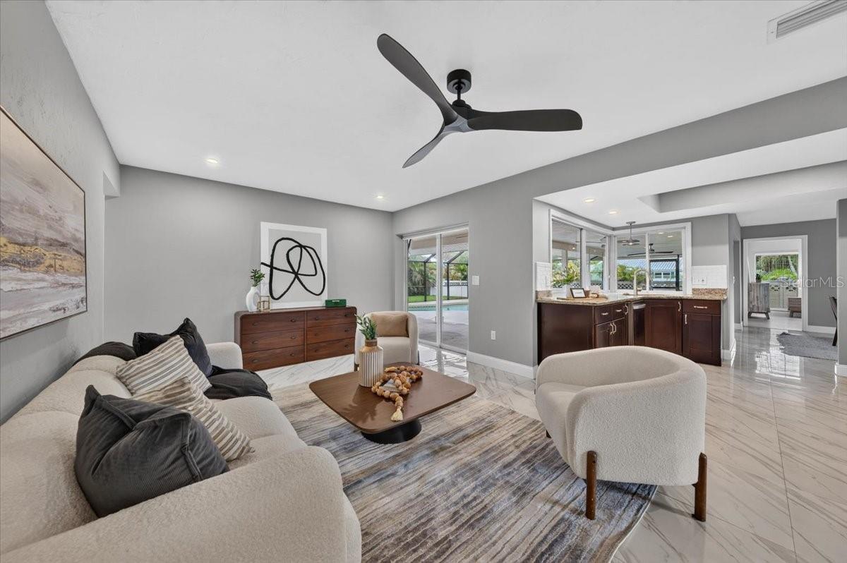 100 MATISSE CIR W — photo 23