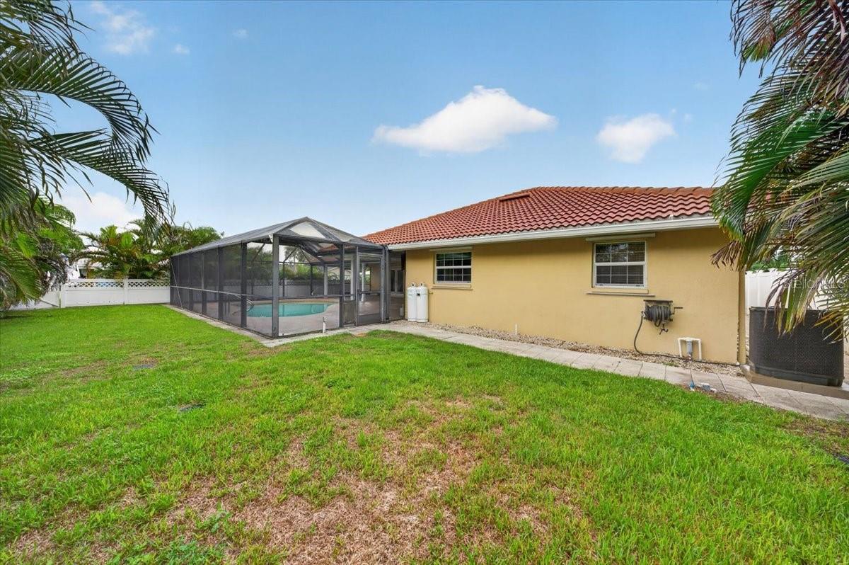 100 MATISSE CIR W — photo 40