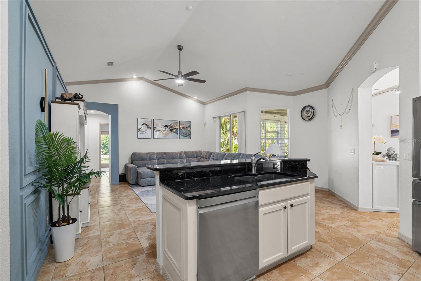 3333 YONGE AVE #13 — photo 6