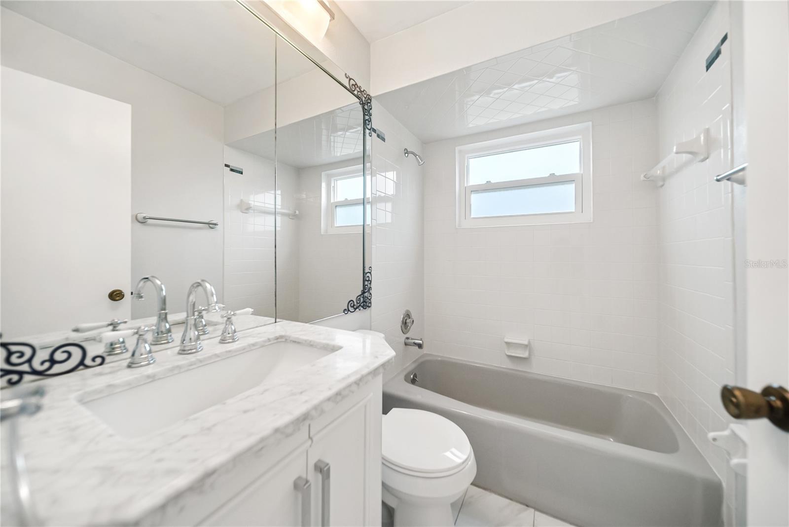 112 WOODINGHAM DR — photo 18