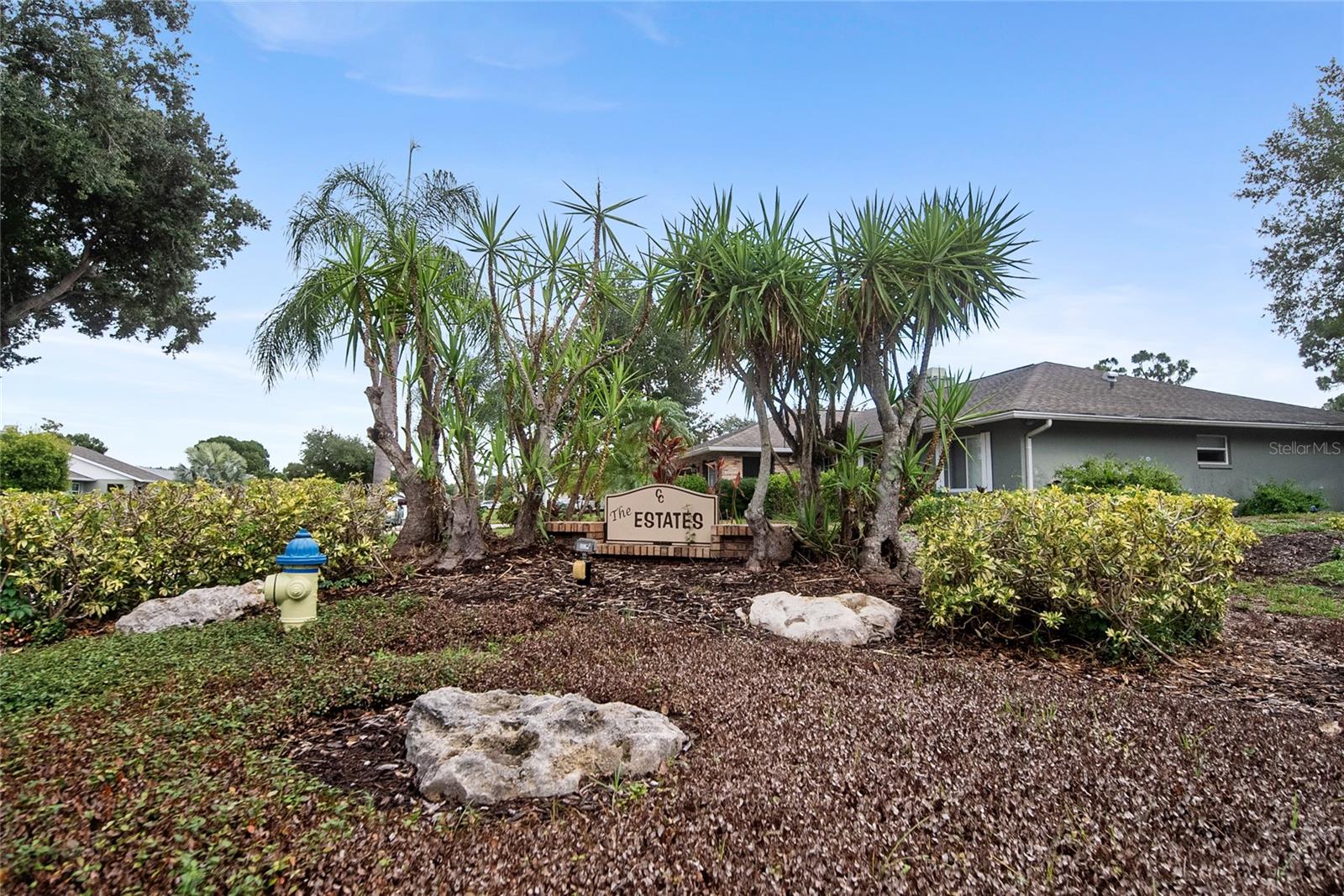 112 WOODINGHAM DR — photo 43