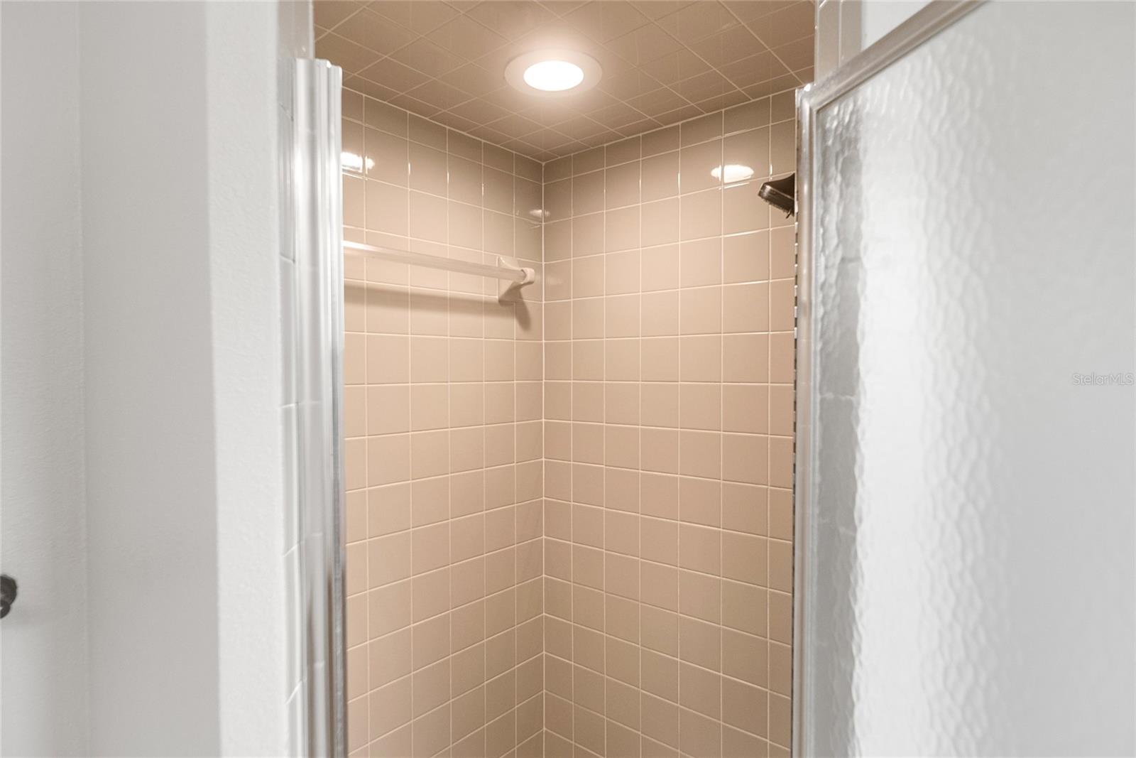 112 WOODINGHAM DR — photo 15