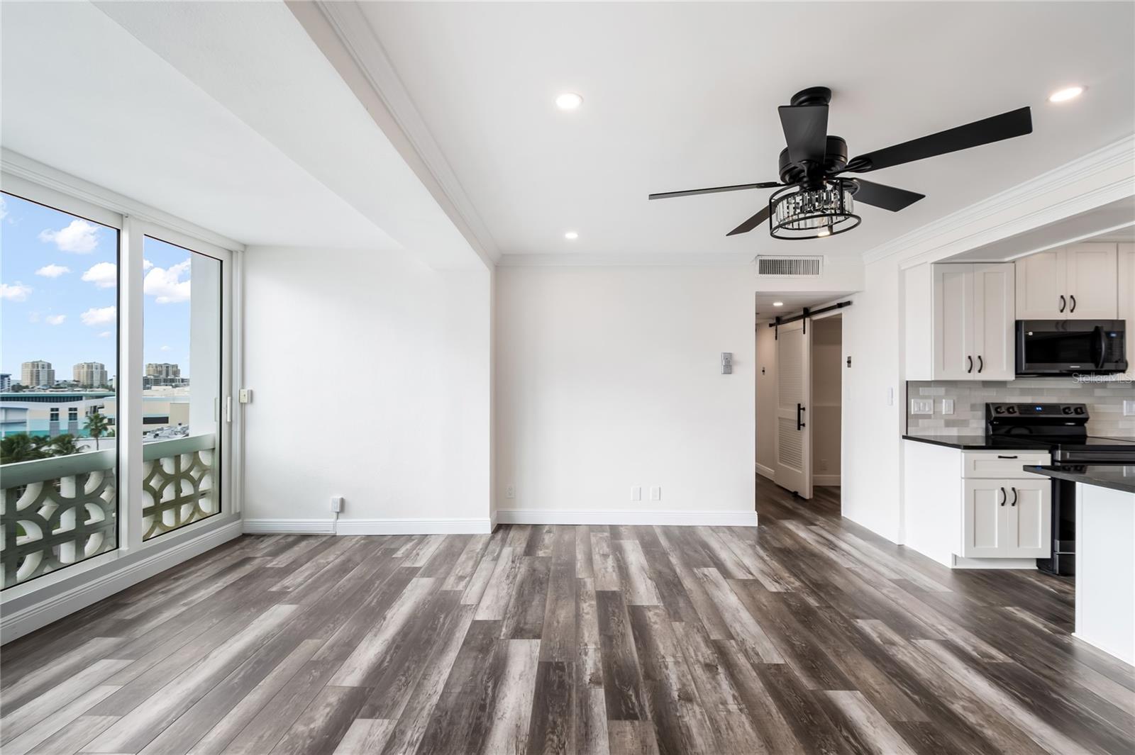 31 ISLAND WAY #703 — photo 15