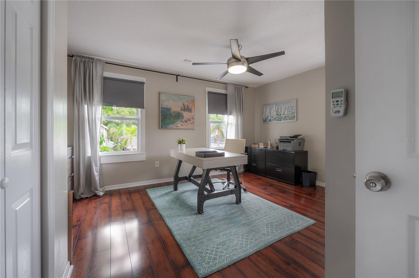 412 E AMELIA AVE — photo 16