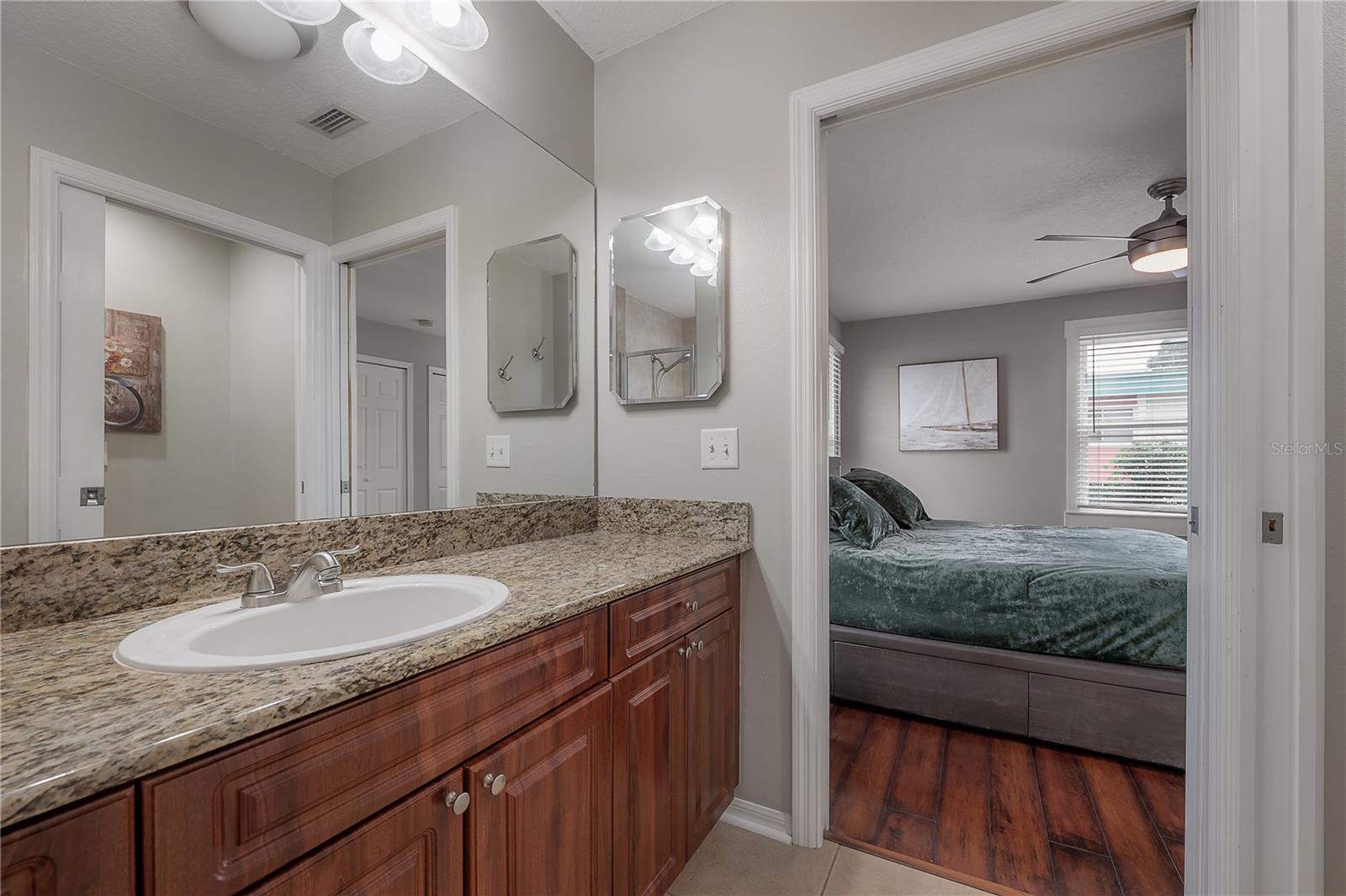 412 E AMELIA AVE — photo 14
