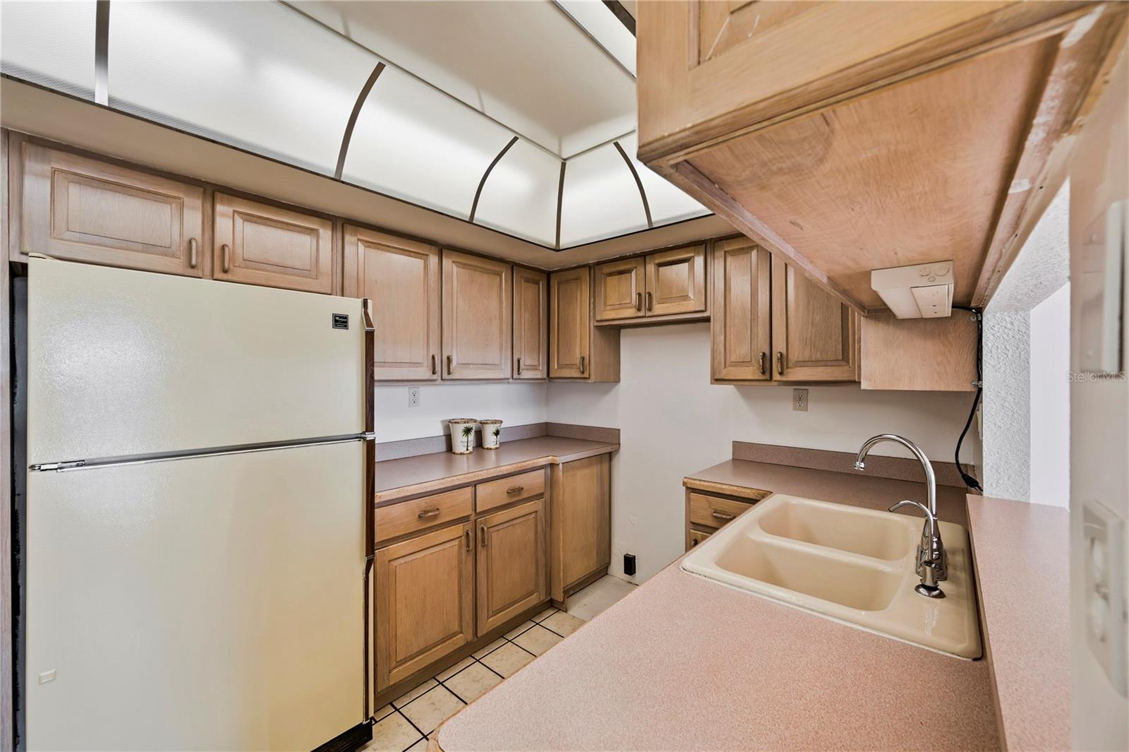 400 ISLAND WAY #411 — photo 7