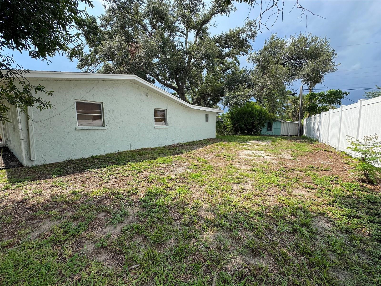 3883 HAWKEYE CIR — photo 22