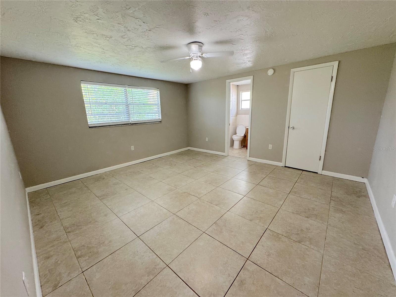 3883 HAWKEYE CIR — photo 10