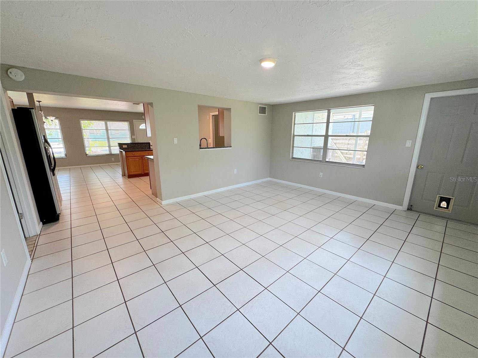 3883 HAWKEYE CIR — photo 9