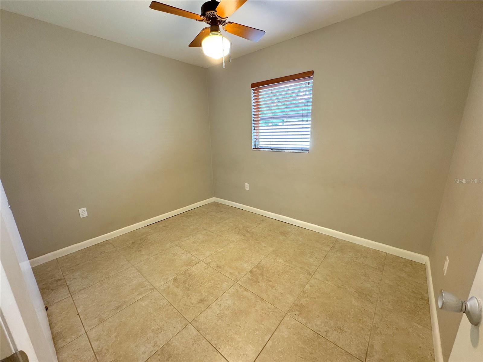 3883 HAWKEYE CIR — photo 16