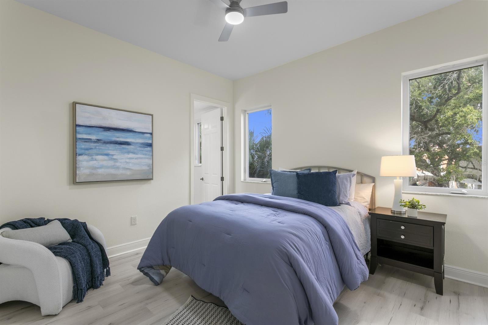 43 BAYVIEW CT S #A — photo 33