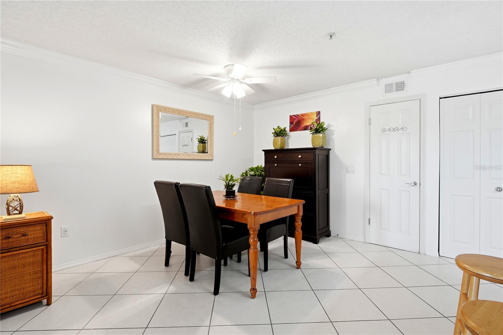 2400 FEATHER SOUND DR #427 — photo 10